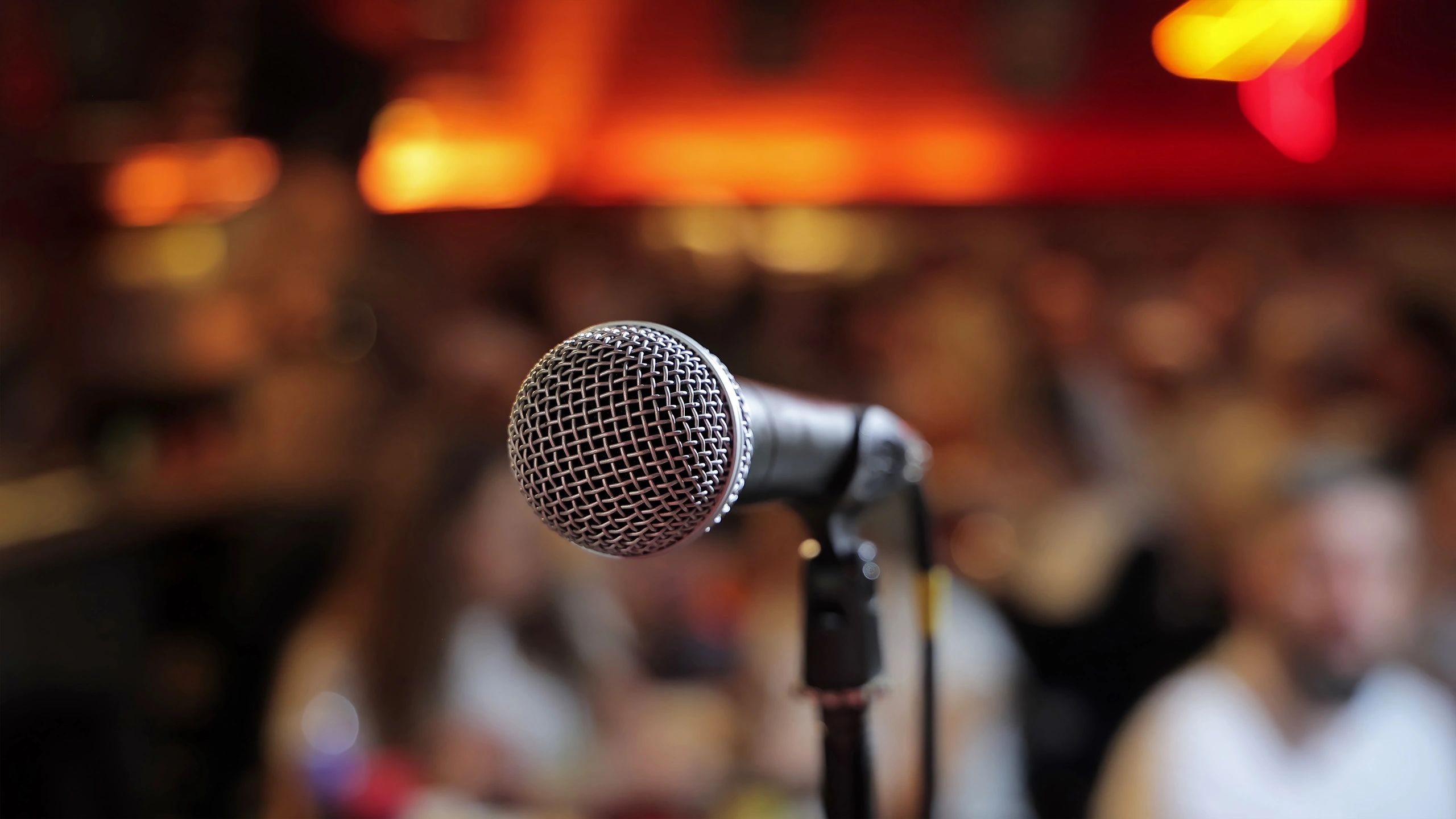 live music event bar